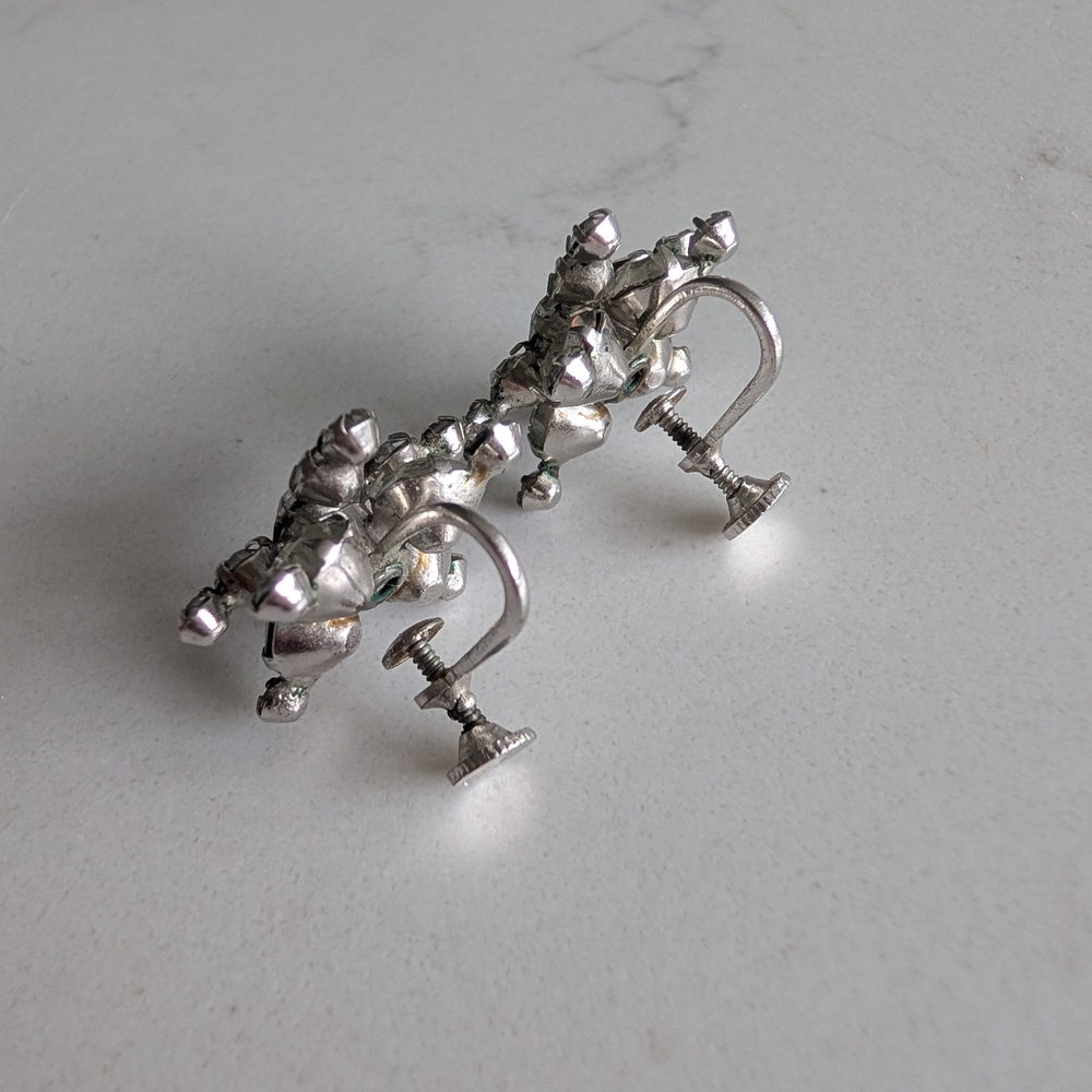 Vintage Screwback Starburst Snowflake Earrings - Picture 5 of 9